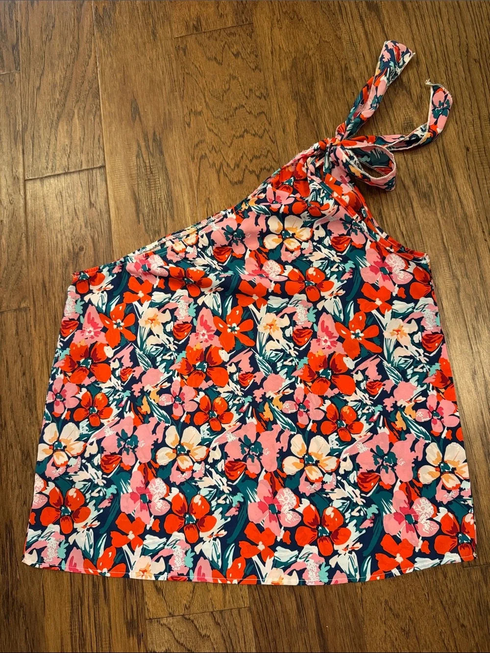SHEIN Navy Floral One-Shoulder Tie Top with Red & Pink Blooms - Picture 2 of 3